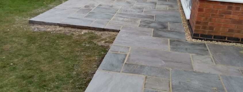 How to Choose the Best Patio Materials for Your Garden